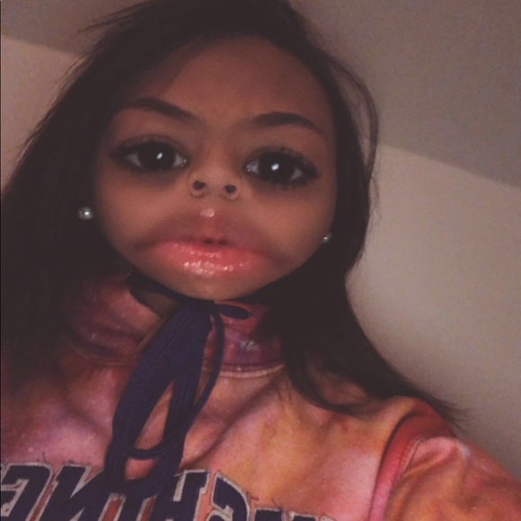 Meet your Posher, Cheyenne - Picture 1 of 1